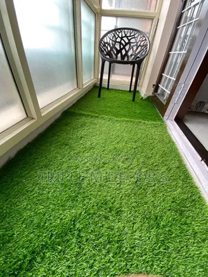 Artificial Grass Carpet for Balcony Setup