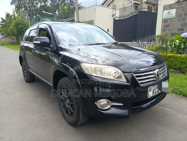 Toyota Vanguard 2012 Black - 1