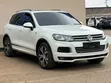 Volkswagen Touareg 2014 White - 1