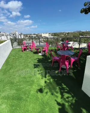 Cafe Patio Outdoor Seating Artificial Grass Carpet