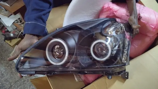 Toyota Harrier / Lexus RX330 Aftermarket Headlights (2006-2008) - 1
