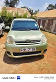 Toyota Sienta 2010 Green - 2