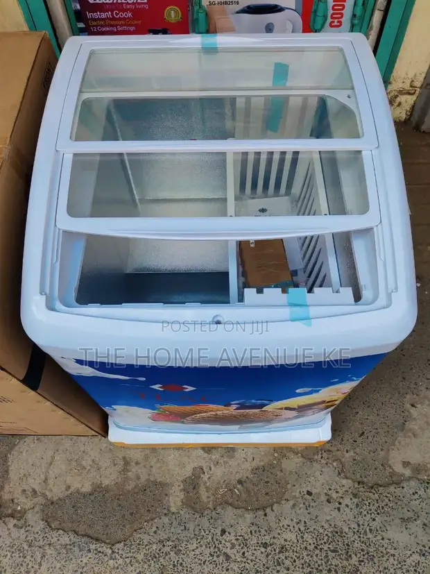 Tlac Showcase Freezer / Ice Cream Freezer 156L - 1