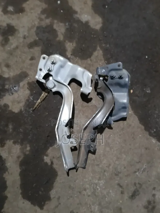 Toyota Land Cruiser Prado J150 Bonnet Hinges (Ex-Japan) - 1