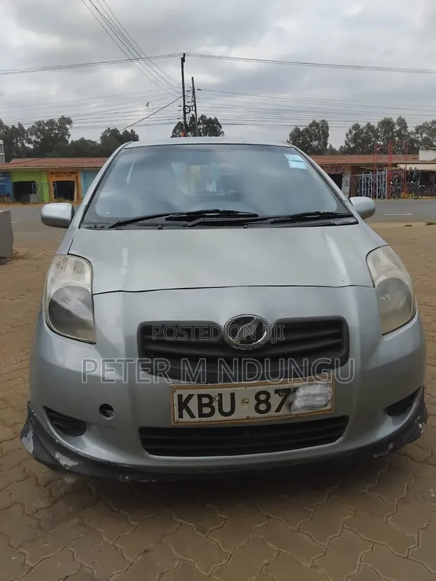 Toyota Vitz 2006 Gray - 1