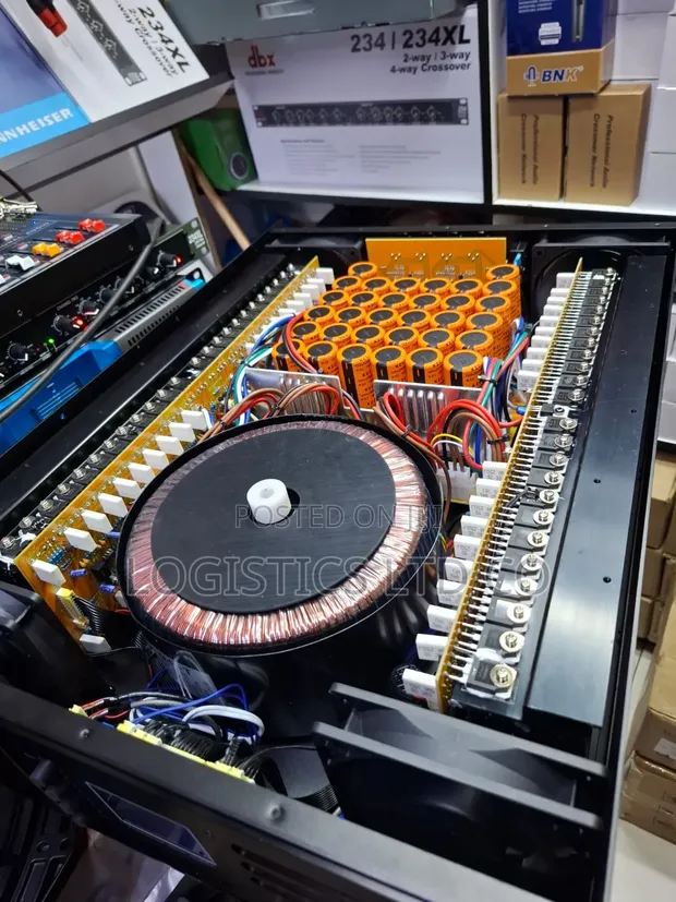 BMS 8000s 4-Channel 8000W Professional Power Amplifier - 1