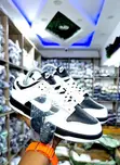 Nike SB Dunk Sneakers - 5