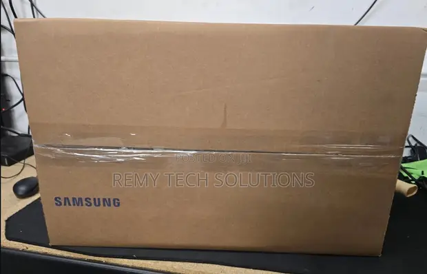 Samsung 27" S3 S30GD Full HD IPS Monitor - 1