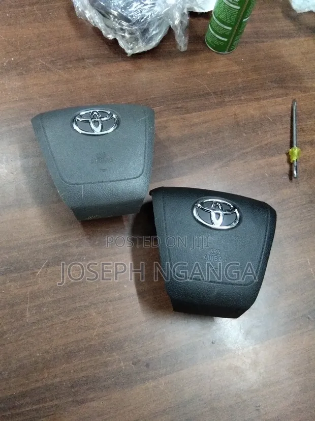 Toyota Land Cruiser V8 Steering Airbag - 1