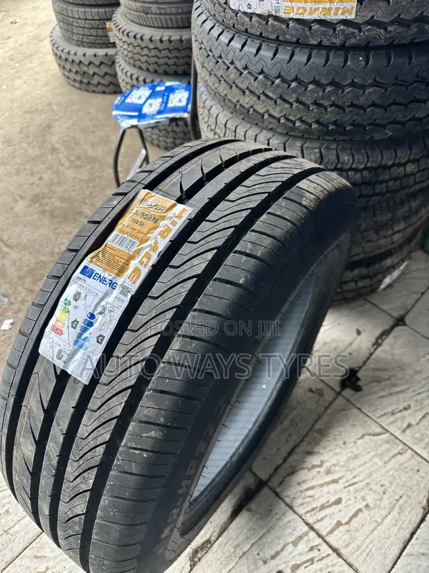 255/55R19 Mirage Tire - 1