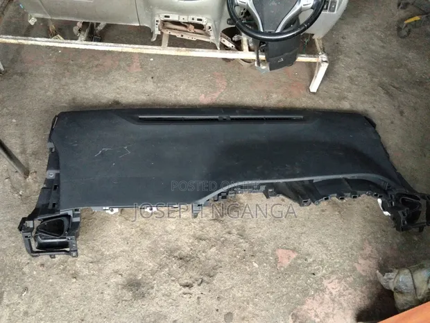 Toyota Noah 2015 Dashboard Airbag - 1