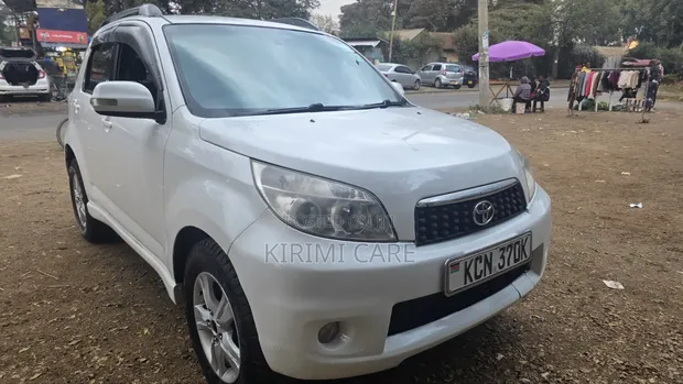 Toyota Rush 2010 Gray - 1