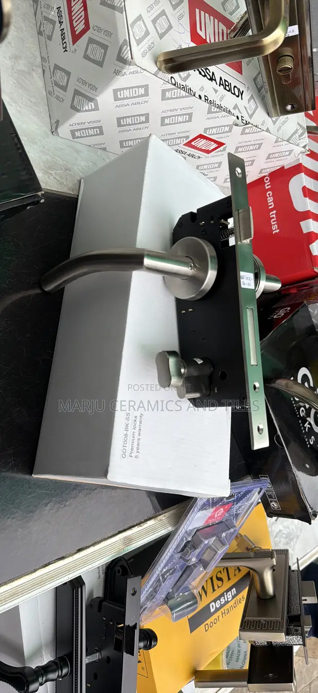 Premium Deadlock Internal/External Door Lock - 1