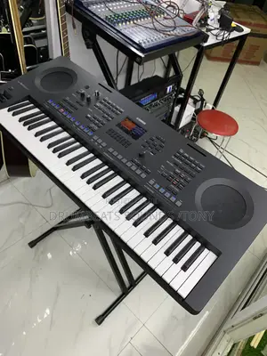 Yamaha PSR-SX620 Electronic Keyboard