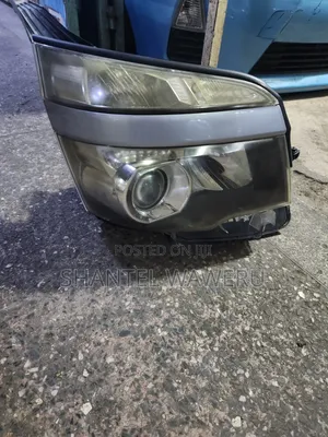 Toyota Voxy Headlight 2012