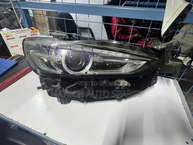 Mazda Atenza GK Headlight (2018) - 1