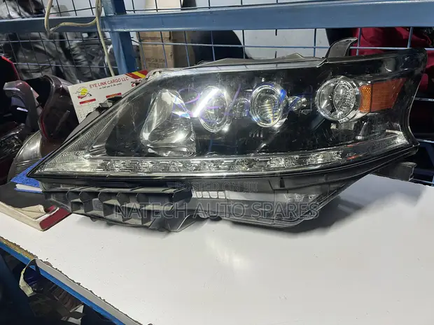 Lexus RX 350 Headlight - 1