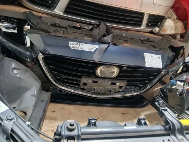 Nosecut ya Mazda Axela 2019 - 1