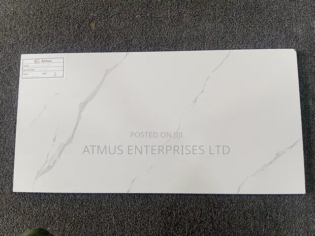 Micasso MR36060K Tile - Off-White with Grey Veining - 1