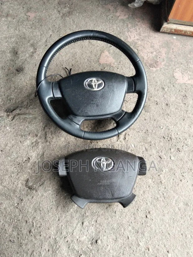 Toyota Hiace Steering Wheel (Used) - 1