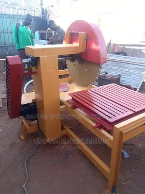Kafum Engineering Motor Driven Stone Cutting Machine