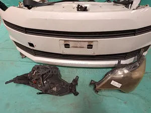 Nosecut Toyota Spade NCP145 2013