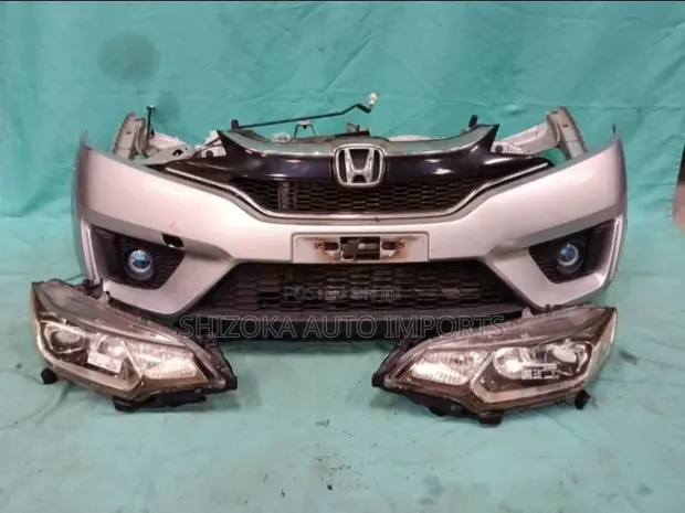 Honda Fit GK4 Nosecut (2016) - 1