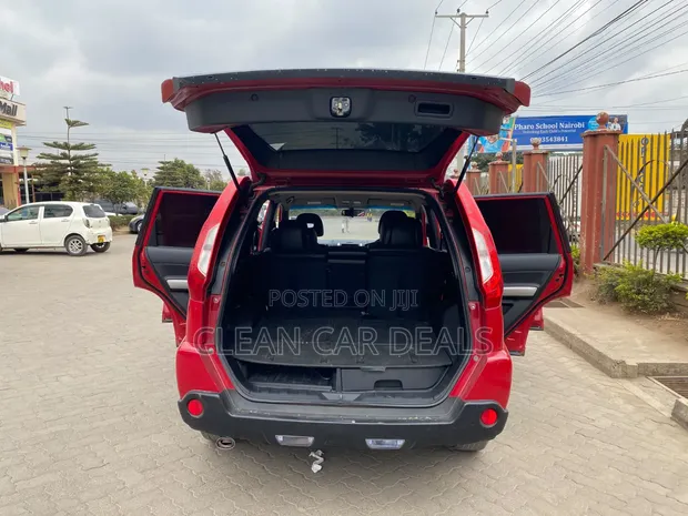 Nissan X-Trail 2013 Red - 1