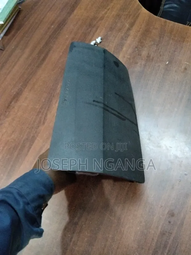 Toyota Hilux Vigo Dashboard Airbag - 1