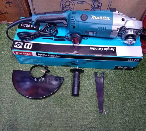 Makita 9-Inch Angle Grinder (Model GA9020) - 1