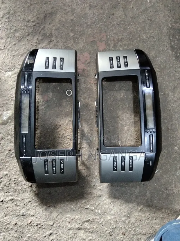 Toyota Mark X 2008 AC Control Unit - 1