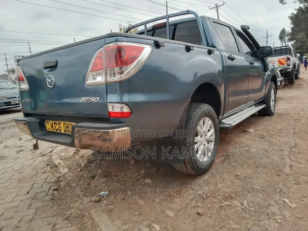 Mazda BT-50 2014 Double Cab Blue - 1