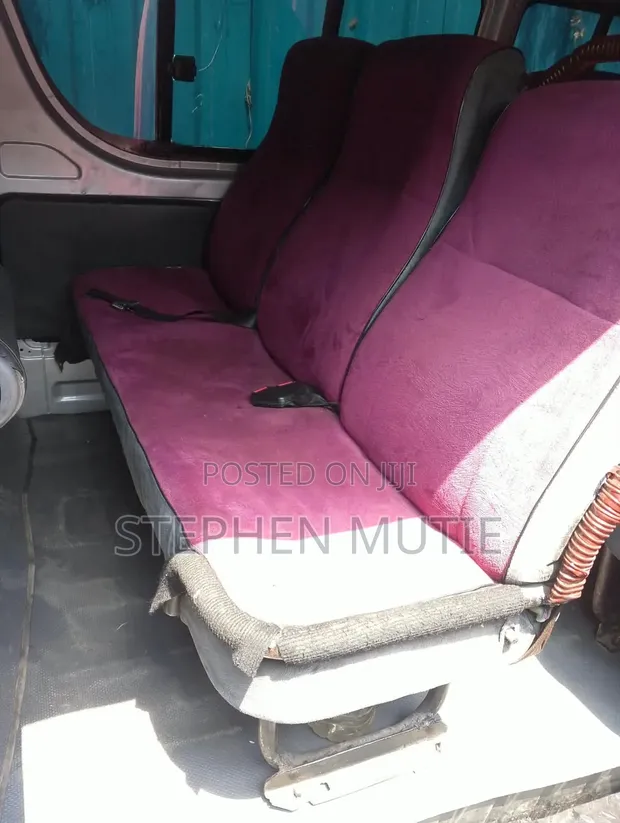 Toyota HiAce 2012 Silver - 1
