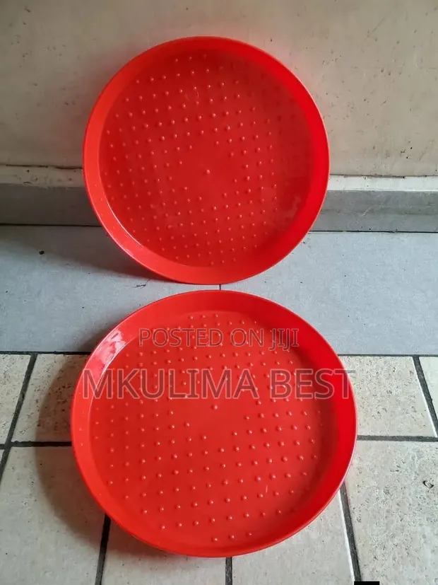 Round Poultry Feeding Trays (50cm) - 1