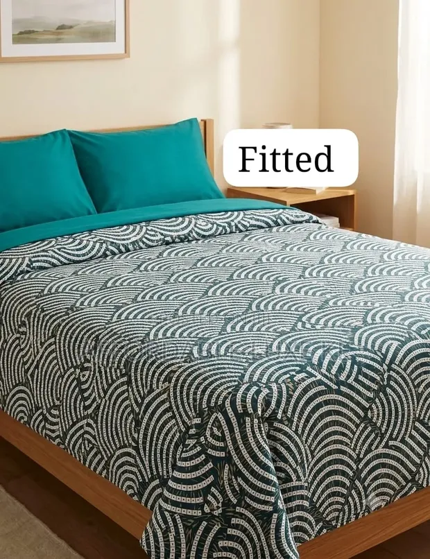Fitted Bedsheet Set with Pillow Shams - Abstract Print - 1