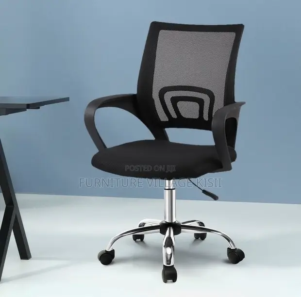 Black Swivel Mesh Office Chair - Brand New - 1