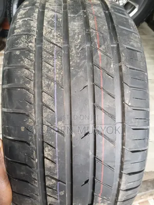 275/35ZR22 Bearway Tyre - Brand New