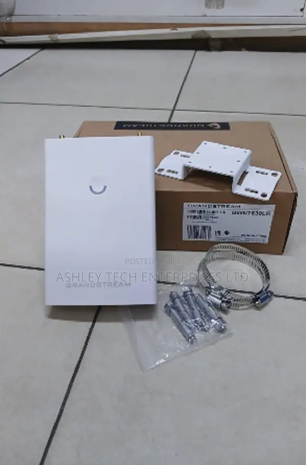 Grandstream GWN7630LR Outdoor WiFi Access Point - 1