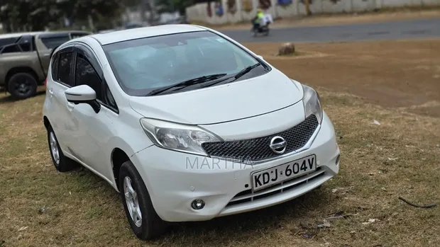 Nissan Note 2014 White - 1