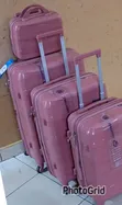 4-in-1 Luxurious Unbreakable Suitcase Set - 4 PCS - 1