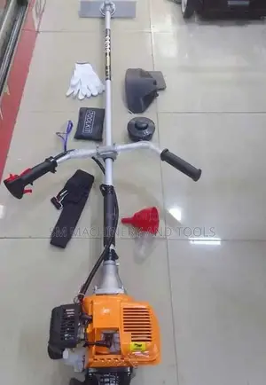 Dera 4-Stroke Brush Cutter