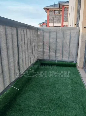 Kifuniko cha Balcony chenye Mtindo kwa Faragha na Ulinzi