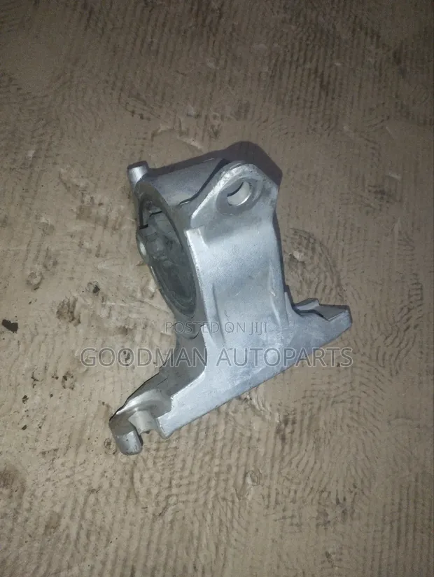 Honda Fit Gearbox Mount - 1