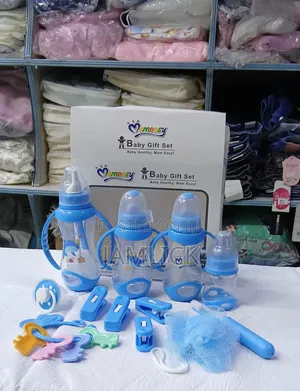 Momeasy Baby Gift Set for Newborns