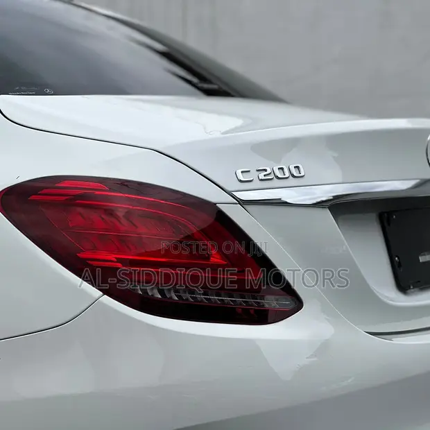 Mercedes-Benz C200 2019 White - 1