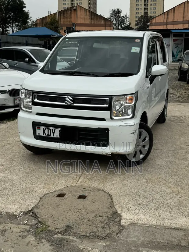 Suzuki Wagon R Hybrid 2019 White - 1