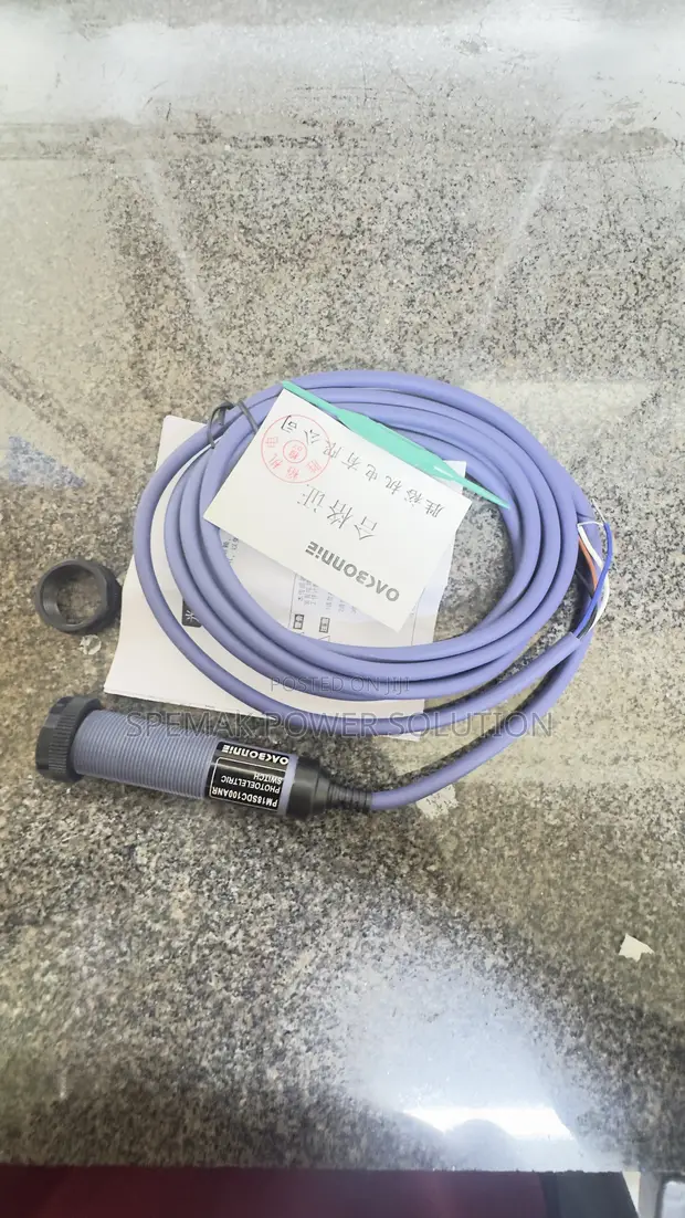 Proximity Switch (M18 Barrel-Style) - 1