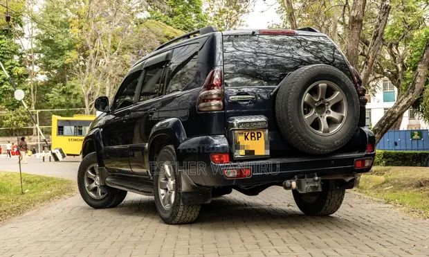 Toyota Land Cruiser Prado 2005 Black - 1