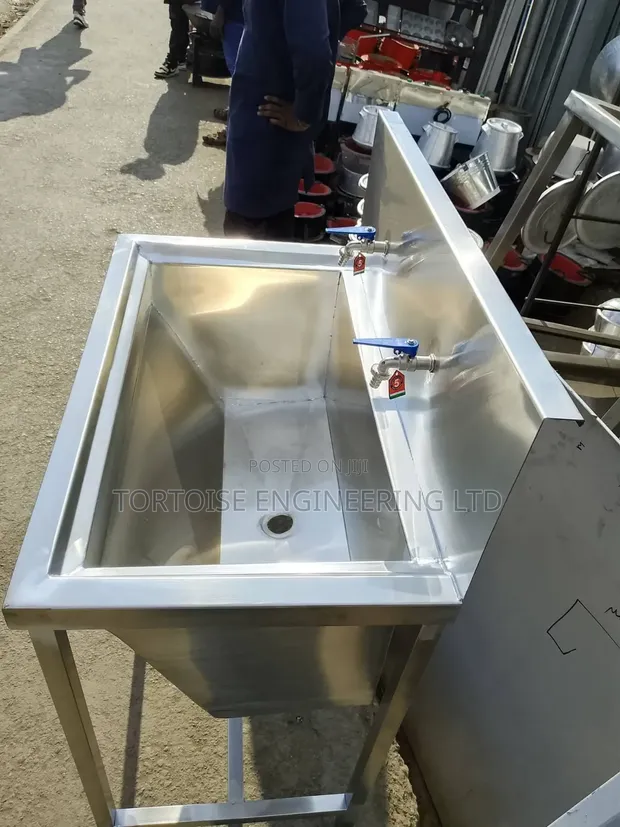 Medical Grade Stainless Steel Surgical Scrub Sink (1200mm) - 1