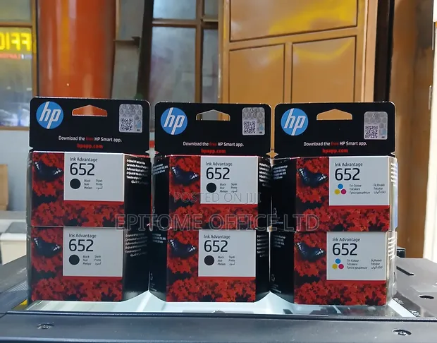 Genuine HP 652 Black Ink Cartridge - 1